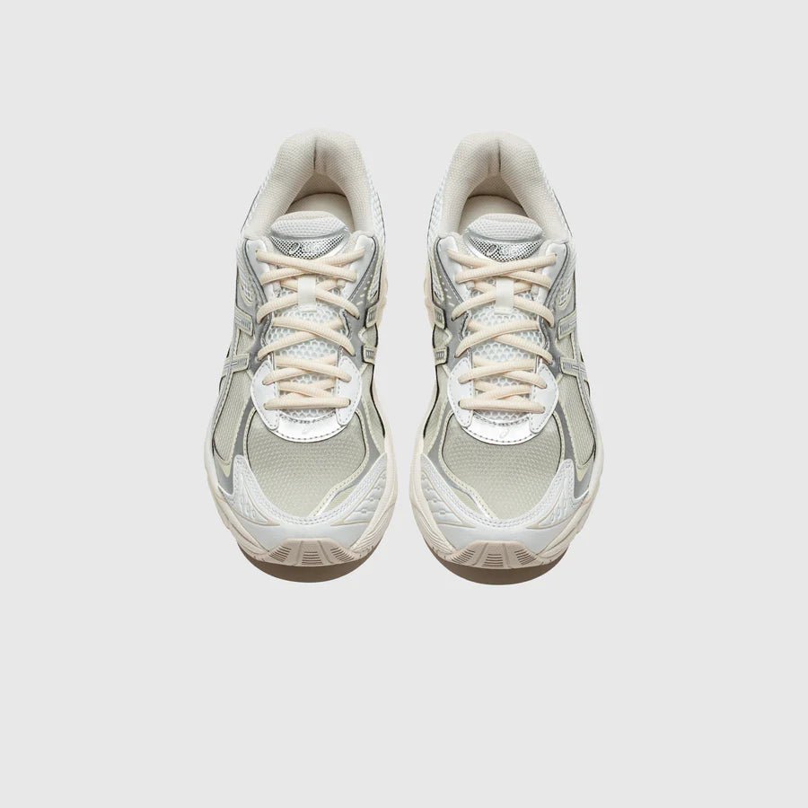GT-2160 x Above The Clouds 'White/ Pure Silver' – The Sports GT-2160 x Above The Clouds 'White/ Pure Silver' – The Sports